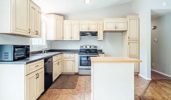 7 Claypole Ln, Bella Vista, AR 72715