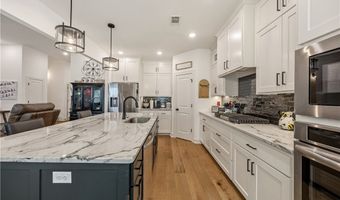 1110 Whistler St, Bentonville, AR 72713