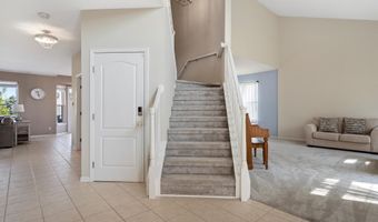 1690 Meadowside Dr, Ann Arbor, MI 48104
