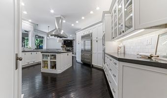 87 Ball Park St, Allen, KY 41601