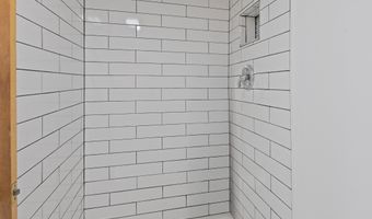 64 W 57TH St, Bayonne, NJ 07002