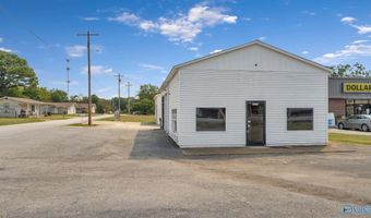 1214 N Jefferson St, Athens, AL 35611
