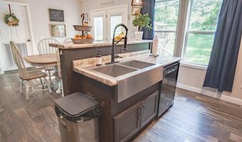 23706 Us 160, Alton, MO 65606