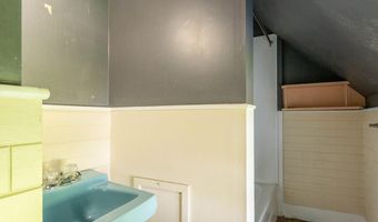 100 Cedar St, Belfast, ME 04915