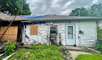 617 N Houston St, Adrian, MO 64720