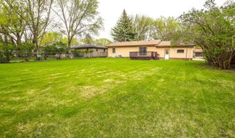 1326 Mel Ros Dr, Aberdeen, SD 57401