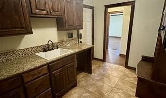 5510 Cooper Ct, Bartlesville, OK 74006