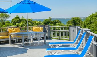 76 Battery Ln, Jamestown, RI 02835