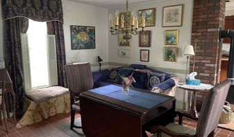 17 James St, Bangor, ME 04401