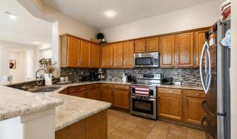 2422 W CLEARVIEW Trl, Anthem, AZ 85086