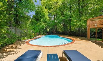 8502 WOODBINE Ln, Annandale, VA 22003