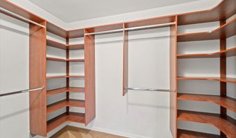 9306 PARKHILL Ter, Bethesda, MD 20814