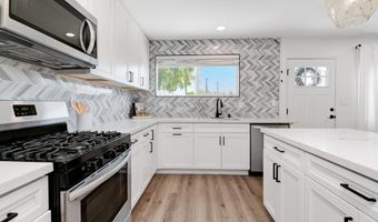 4865 Aberdeen St, San Diego, CA 92117