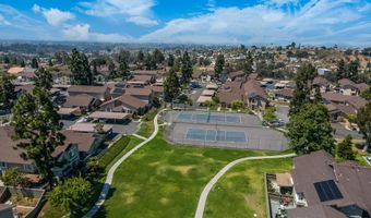 6880 Bear River Row 1, San Diego, CA 92139
