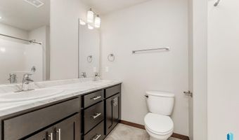 48 N 6th St, Baltic, SD 57003