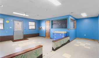 406 S Main St, Archie, MO 64725