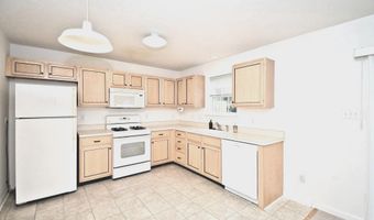 5631 STONECROFT Ln, Allentown, PA 18106