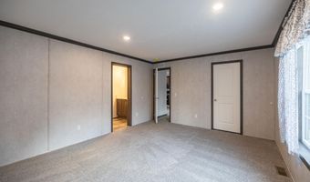 5 Braman St, Auburn, ME 04210