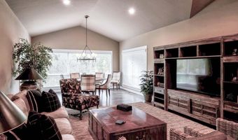 4274 Evergreen Rd 14, Adrian, MI 49221