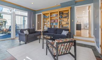3 Wayman Ln, Bar Harbor, ME 04609