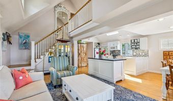 74 Acre Ave, Barrington, RI 02806