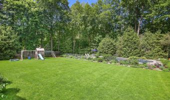 202 Mansfield Ave, Darien, CT 06820