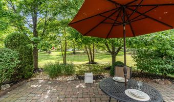 18 Powderhorn Way, Allentown, NJ 08501