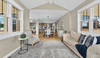 5039 W RED BARN Ct, Appleton, WI 54913