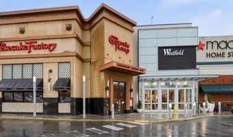 6924 ROCKLEDGE Dr, Bethesda, MD 20817