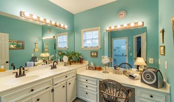221 Cherrybark Ln, Brandon, MS 39047