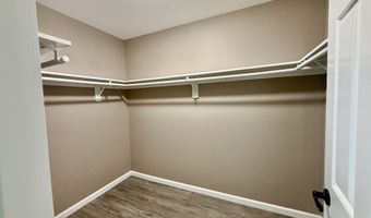 2 A Jeanette St 7, Danbury, CT 06811