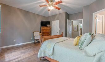 8900 Hinkson Rd, Benton, AR 72019