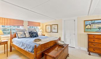 4259 Main St, Barnstable, MA 02630