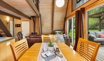 10252 LAKEVIEW Dr, Birkenfeld, OR 97016