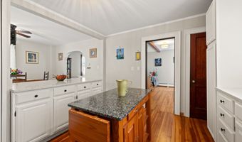 5 Wall St, Cromwell, CT 06416