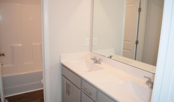 844 Bellewood Gardens Dr, Angier, NC 27592