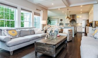 201 Rodman Ln, North Kingstown, RI 02852