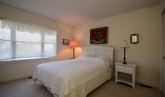 15 Ash Hill Ct, Batesville, IN 47006