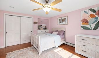 121 Spofford Ave, Warwick, RI 02888