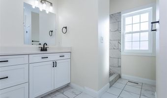 9 Fairway Ct, Alton, IL 62002