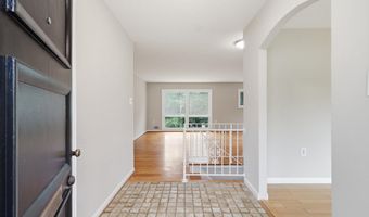8532 CANTERBURY Dr, Annandale, VA 22003