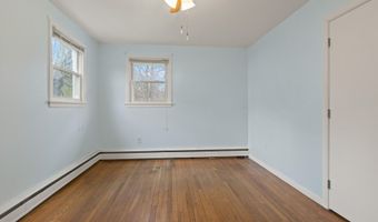 50 Loring Ave, Auburn, ME 04210