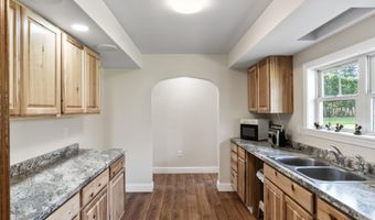 10 Penley St E, Augusta, ME 04330