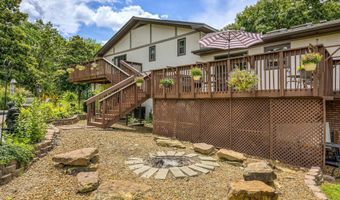 948 Oak Crst, Baxter Springs, KS 66713
