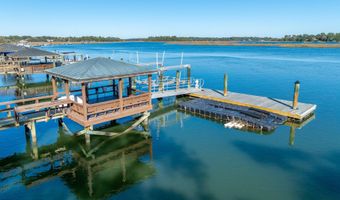 31 Anchorage Way, Beaufort, SC 29902