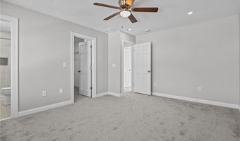 253 Central St, Lincoln, RI 02865