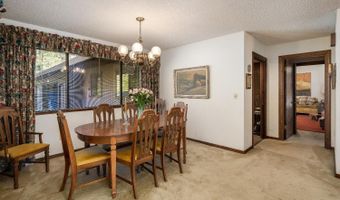 1045 Summit Lake Dr, Angwin, CA 94508