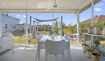 600 Beyer Dr, Bay St. Louis, MS 39520