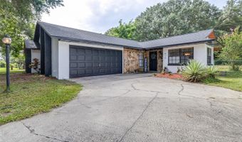 910 VAN Dr, Auburndale, FL 33823