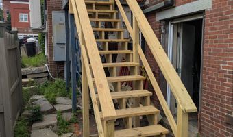 78 Main St, Belfast, ME 04915
